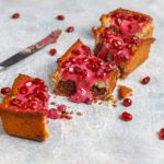 cake avec confiture et graines de grenade